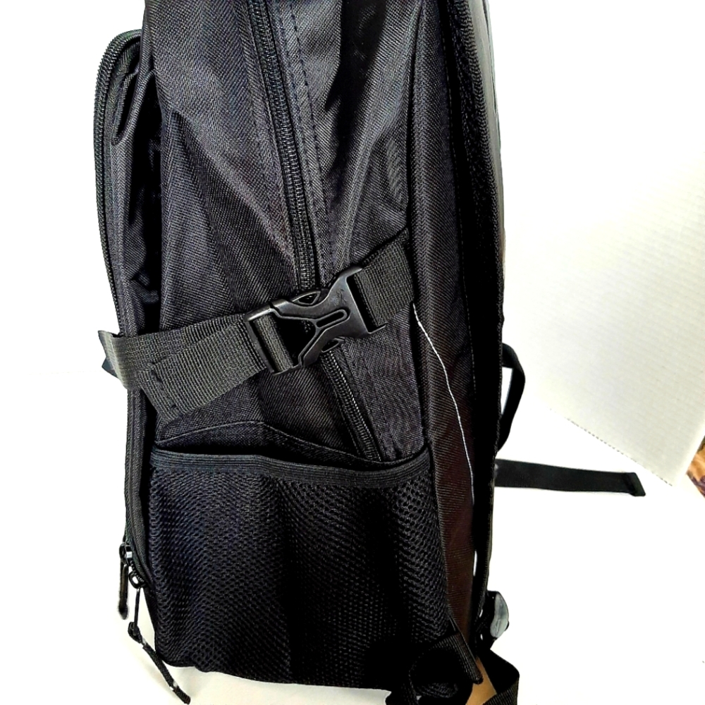 NEW Reebok Unisex Backpack - Picture 3 of 8